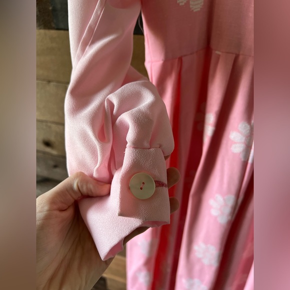 Vintage 60s Pink Daisy Mod Maxi Dress | Cottagecore Prairie Gown - Picture 5 of 13